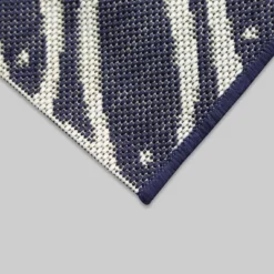 Minnows Outdoor Rug Navy - Threshold